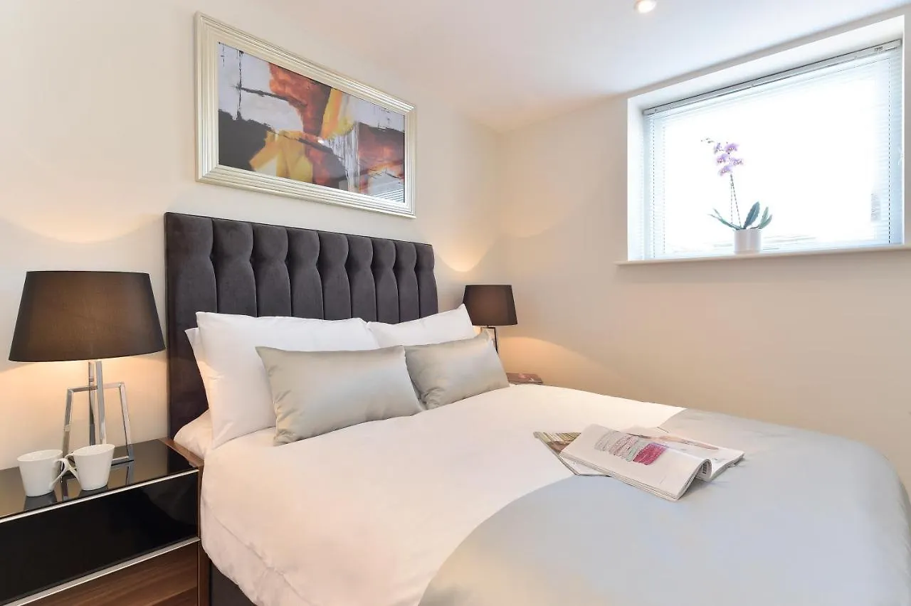 Tower Bridge City Apartments London